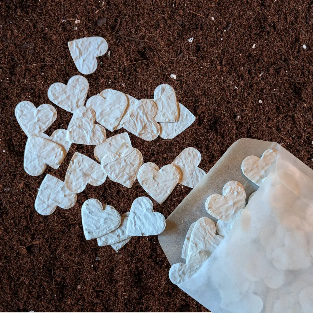 Confettihartjes 2 cm | Wit (Standaard Groeiconfetti Sticker)