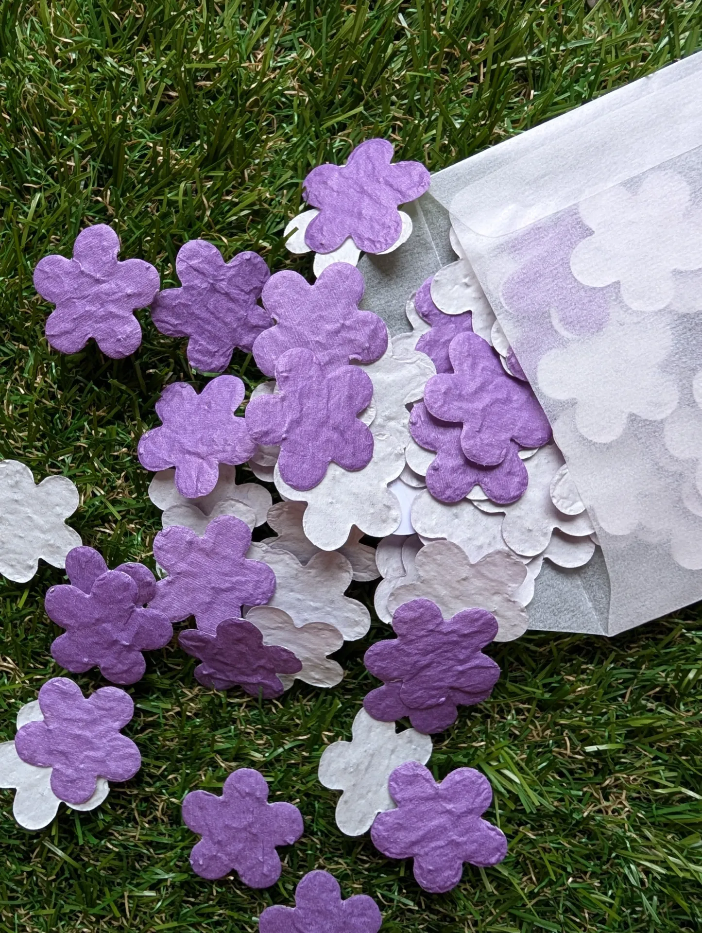 Confetti bloemetjes 2,5 cm l paars